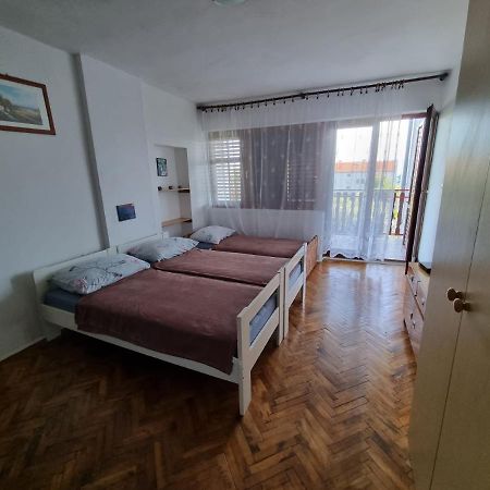 Apartman Mataija Apartment โนวีวีโนดอลสกี ภายนอก รูปภาพ