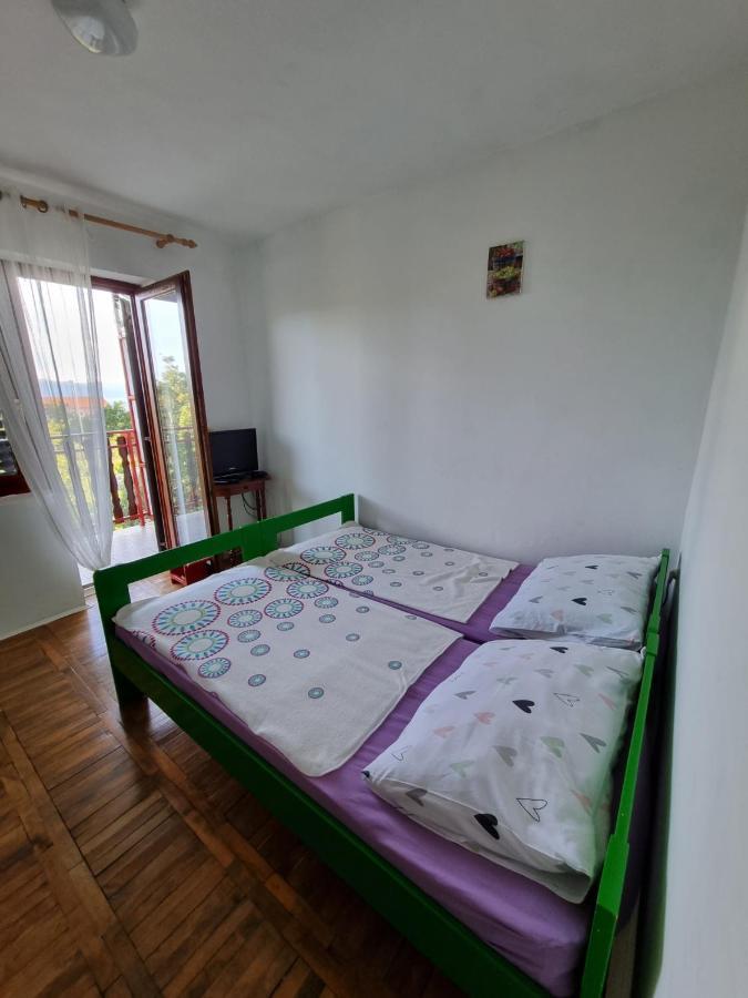 Apartman Mataija Apartment โนวีวีโนดอลสกี ภายนอก รูปภาพ